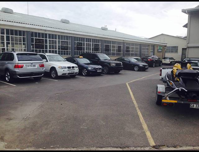 1,231M² FACTORY TO LET IN PAARDEN EILAND